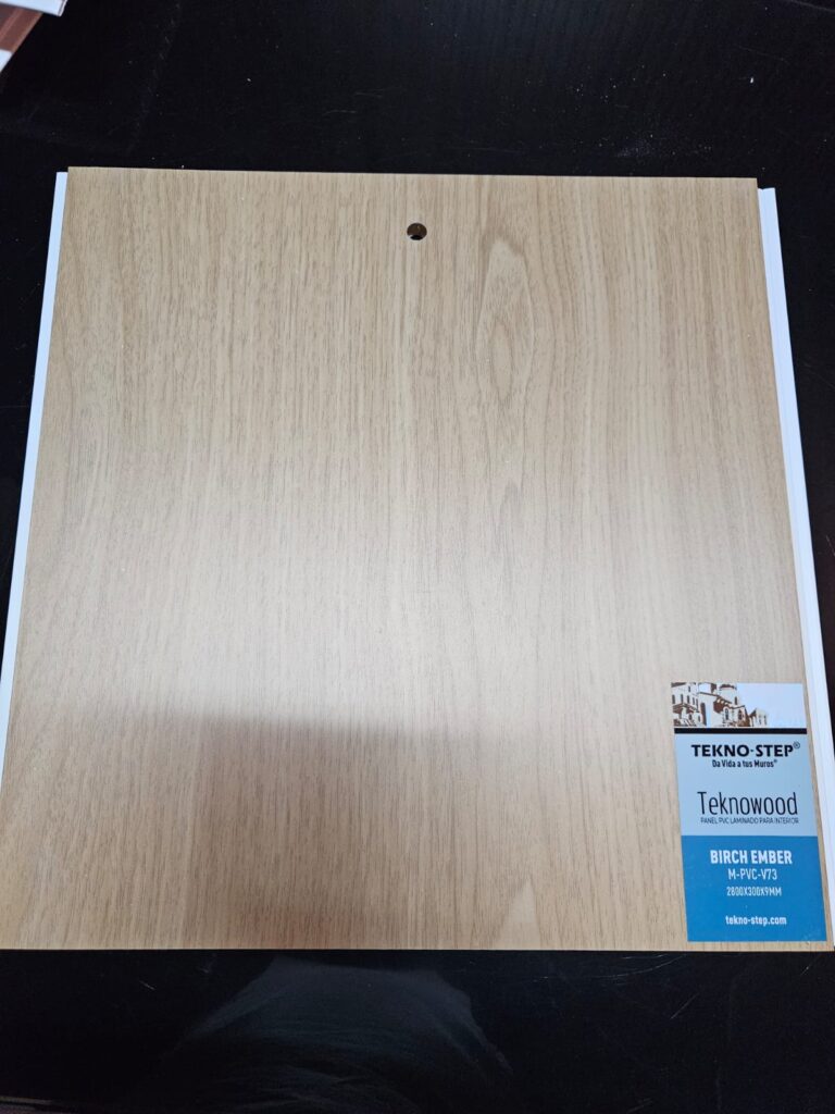 Panel Liso de PVC - Birch ember