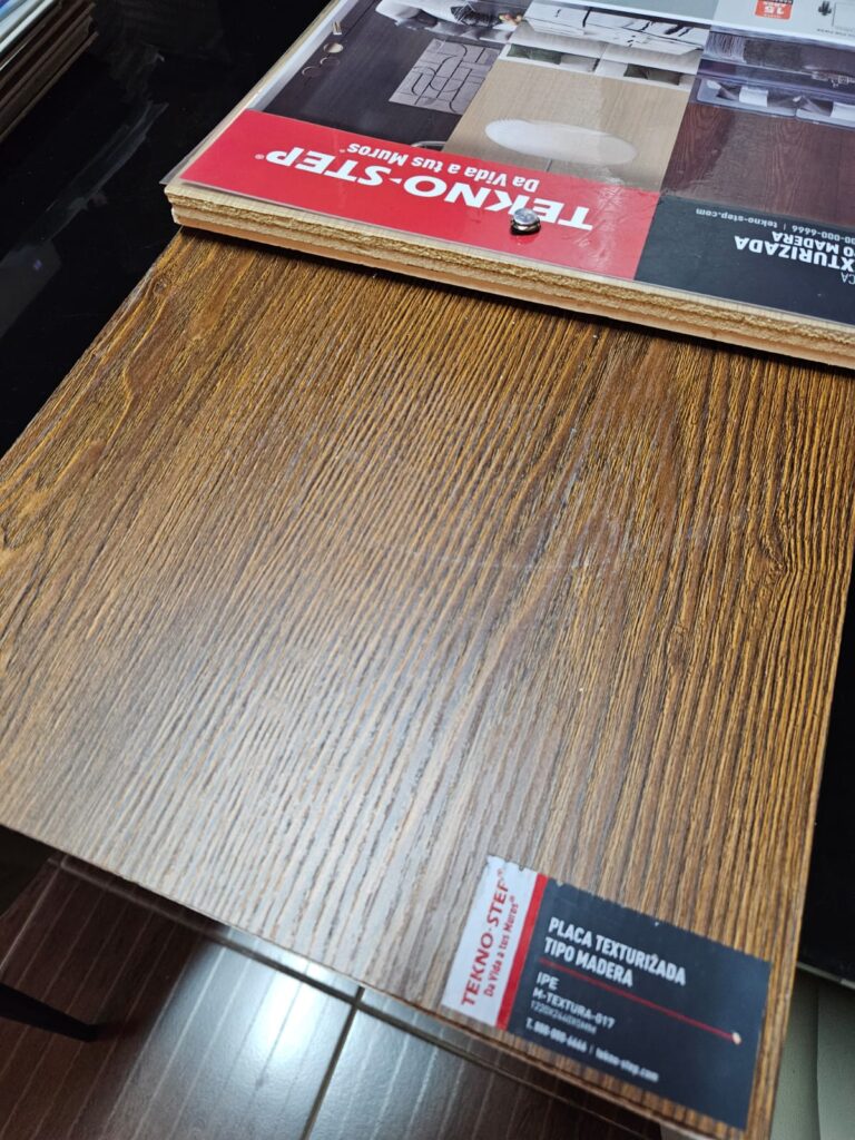 Placa Texturizada Tipo Madera - Ipe