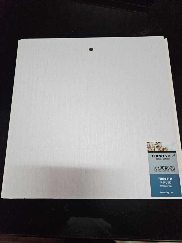Panel Liso de PVC - Ivory elm
